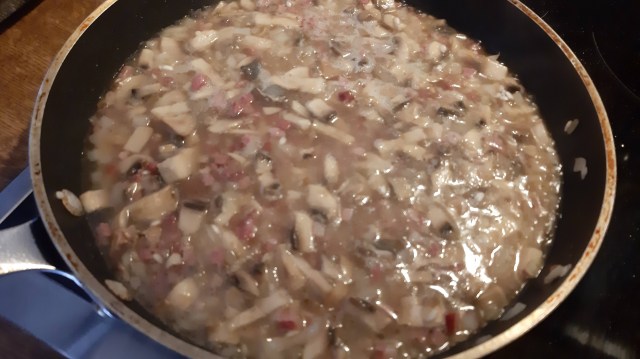 Ухае на Пълнено пиле българска рецепта, традиция плънка