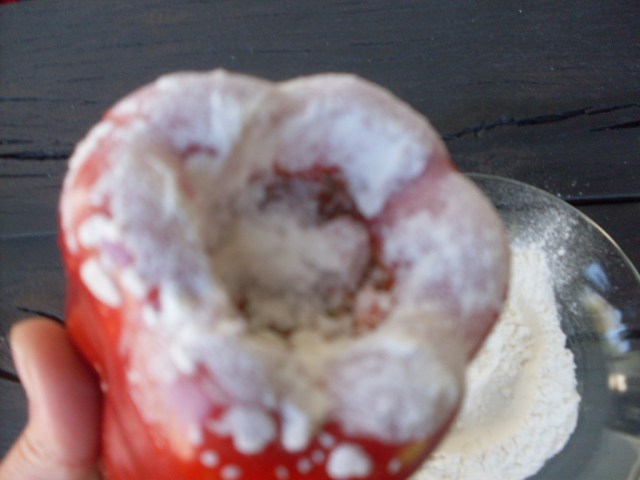 Брашно пълнена чушка