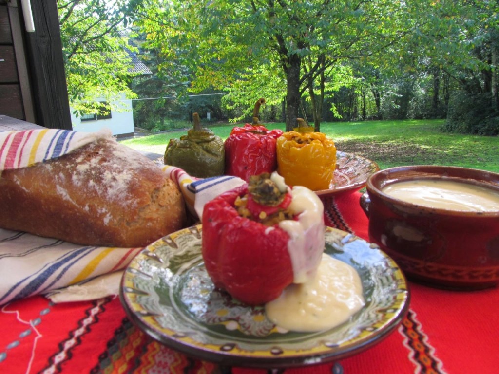 ПЪЛНЕНИ ЧУШКИ НА&nbsp;ФУРНА