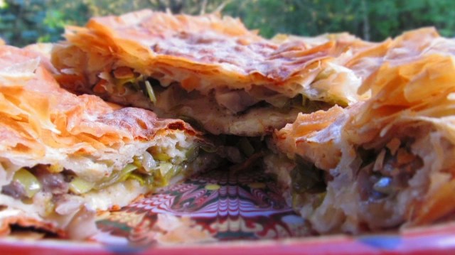 БАНИЦА С ПРАЗ И ГЪБИ ЗА ПЕТКОВДЕН С ГОТОВИ&nbsp;КОРИ