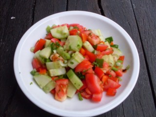 Как се прави шопска салата