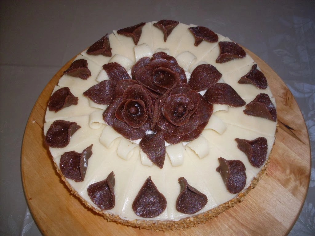 РОЗИ ОТ МАРЦИПАН