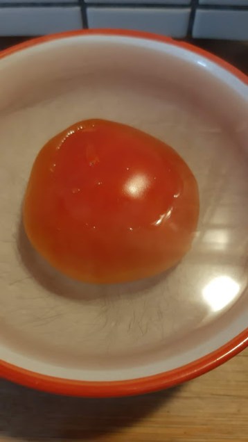 домат в гореща вода