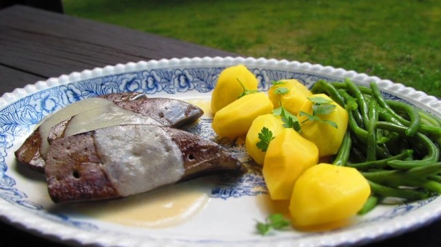 ТЕЛЕШКИ ДРОБ С ПИКАНТЕН&nbsp;СОС