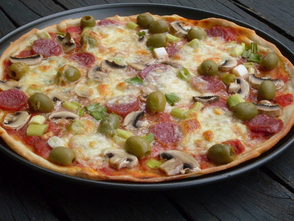 НЕАПОЛИТАНСКА ПИЦА