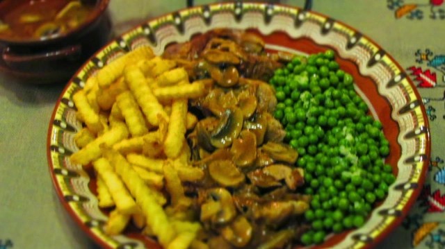 ЗАДУШЕНО АГНЕШКО МЕСО С&nbsp;ГЪБИ