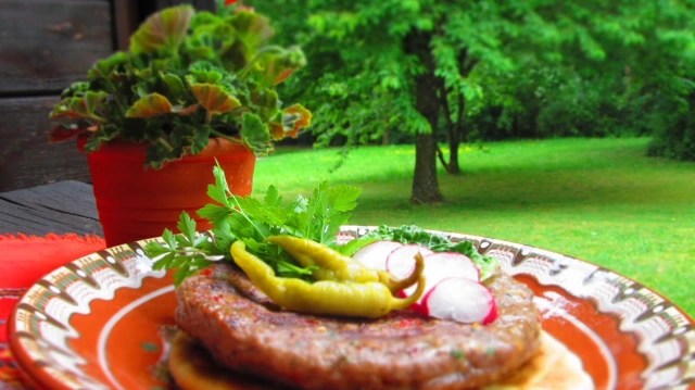 РОПОТАМСКО КЮФТЕ