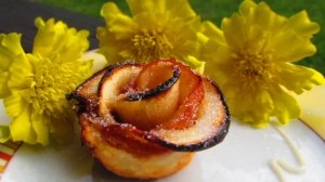 НЕЖНИ ЯБЪЛКОВИ ХАПКИ – РОЗИЧКИ ОТ МНОГОЛИСТНО&nbsp;ТЕСТО