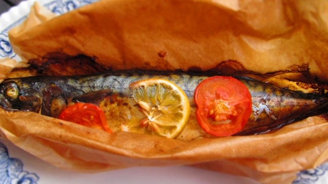 СКУМРИЯ В ПЕРГАМЕНТ