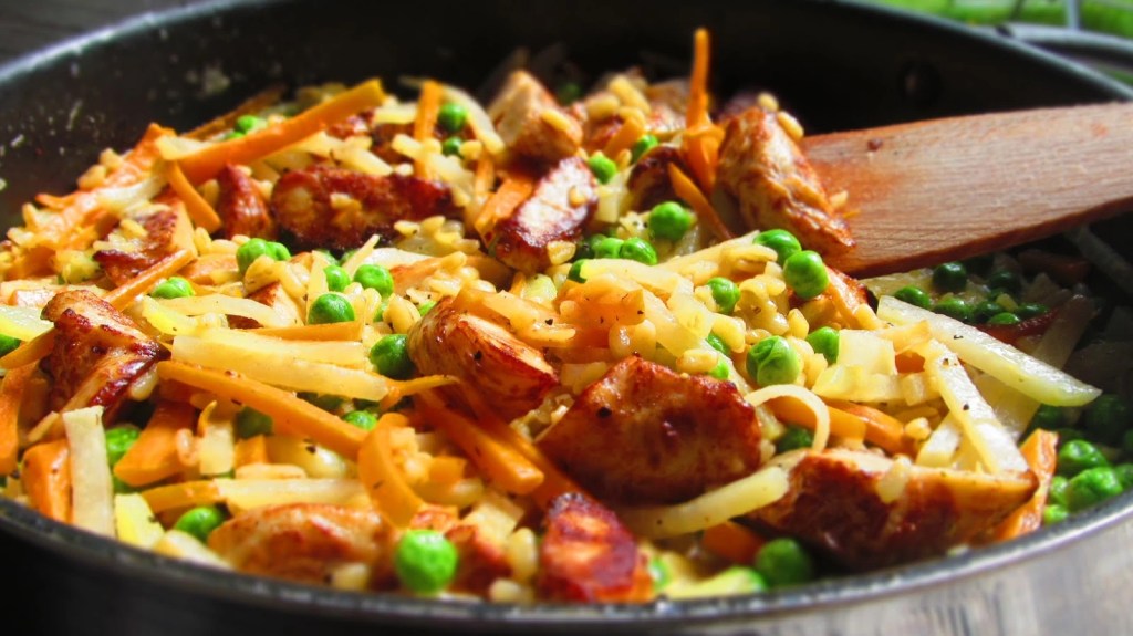 ВКУСНО ТИГАНЧЕ С ПИЛЕШКИ ГЪРДИ, ЖИТО, АЛАБАШ И&nbsp;ГРАХ