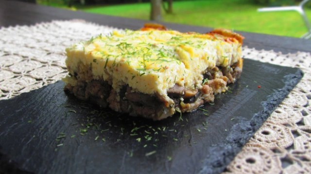 МУСАКА ОТ ТЕЛЕШКА КАЙМА С&nbsp;ГЪБИ