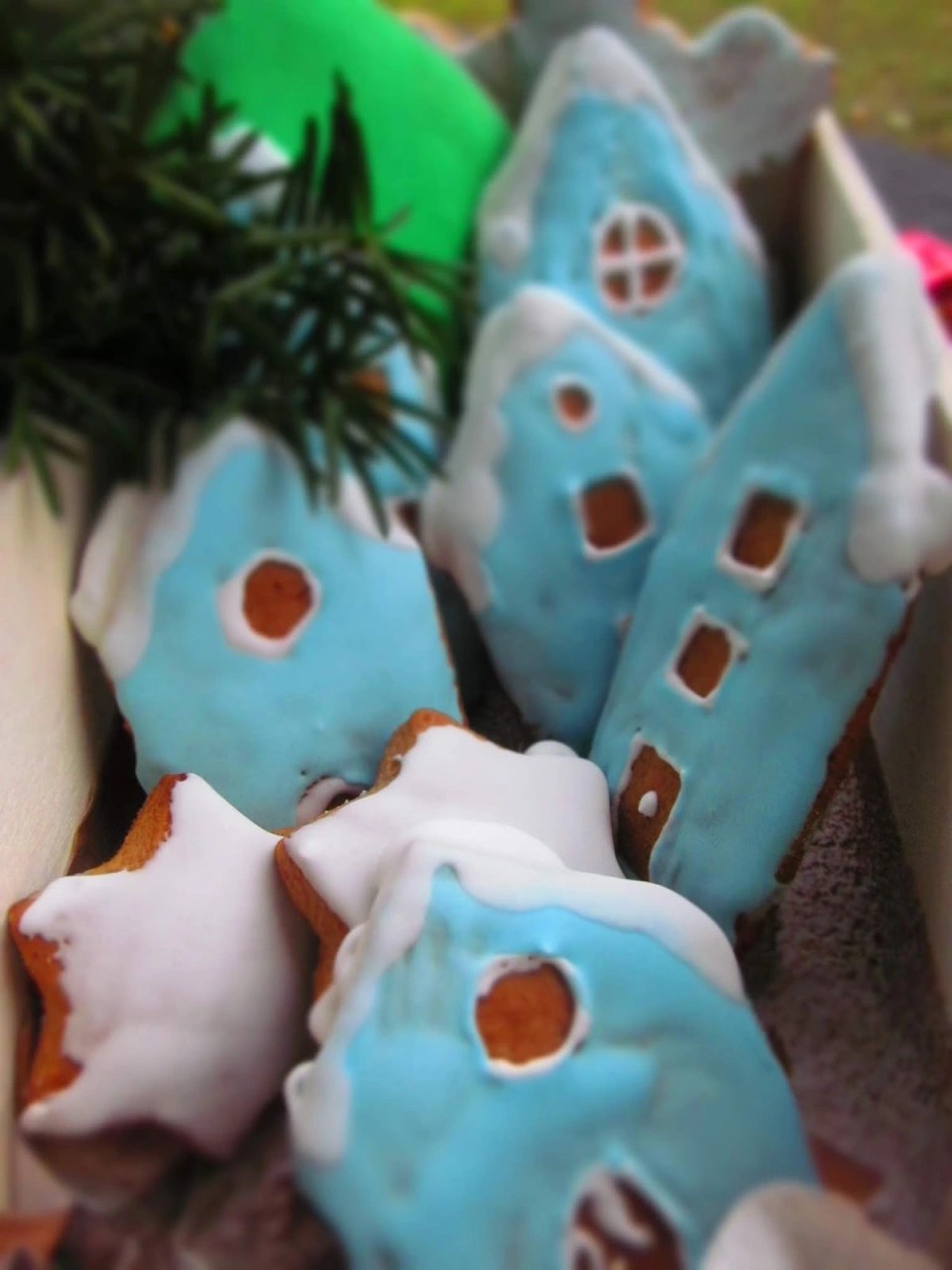 МЕКИ МЕДЕНКИ И КОЛЕДНО СЕЛЦЕ СЪС ЗАХАРНА&nbsp;ГЛАЗУРА