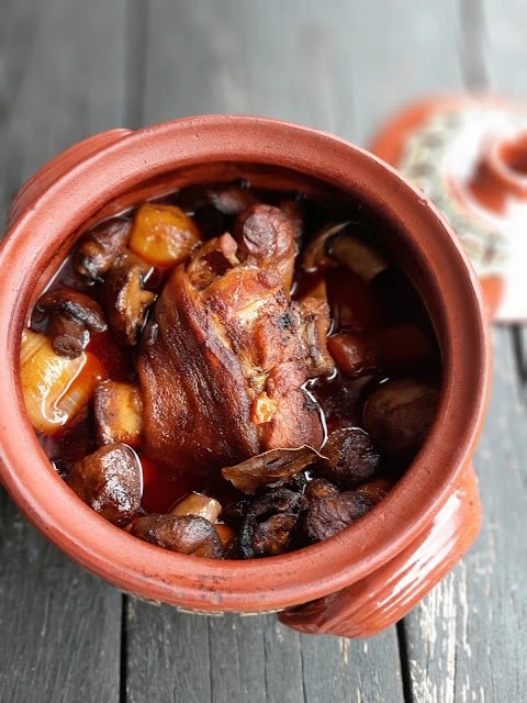 БАНСКИ ЧОМЛЕК