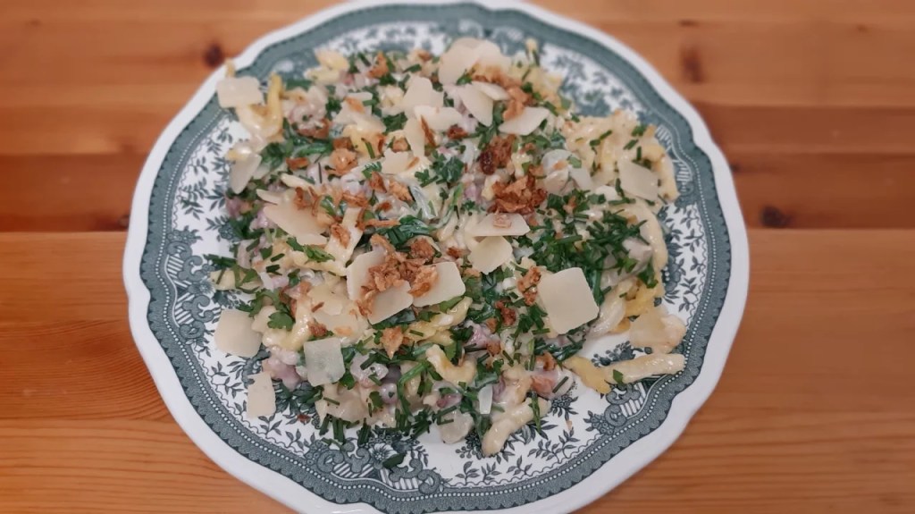 АЛПИЙСКО ШПЕЦЛЕ С КРУША И БЕКОН Käsespätzle mit Birne und&nbsp;Bacon