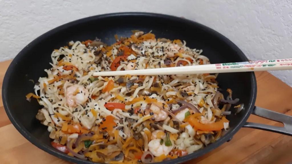 КОРЕЙСКИ УОК СЪС&nbsp;СКАРИДИ