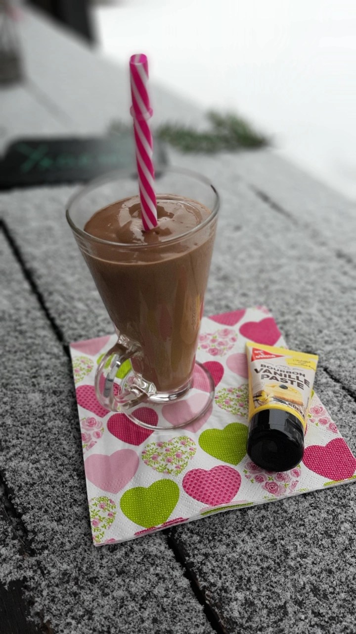 СМУТИ С БАНАН И АВОКАДО SCHOKMOK-SMOOTHIE