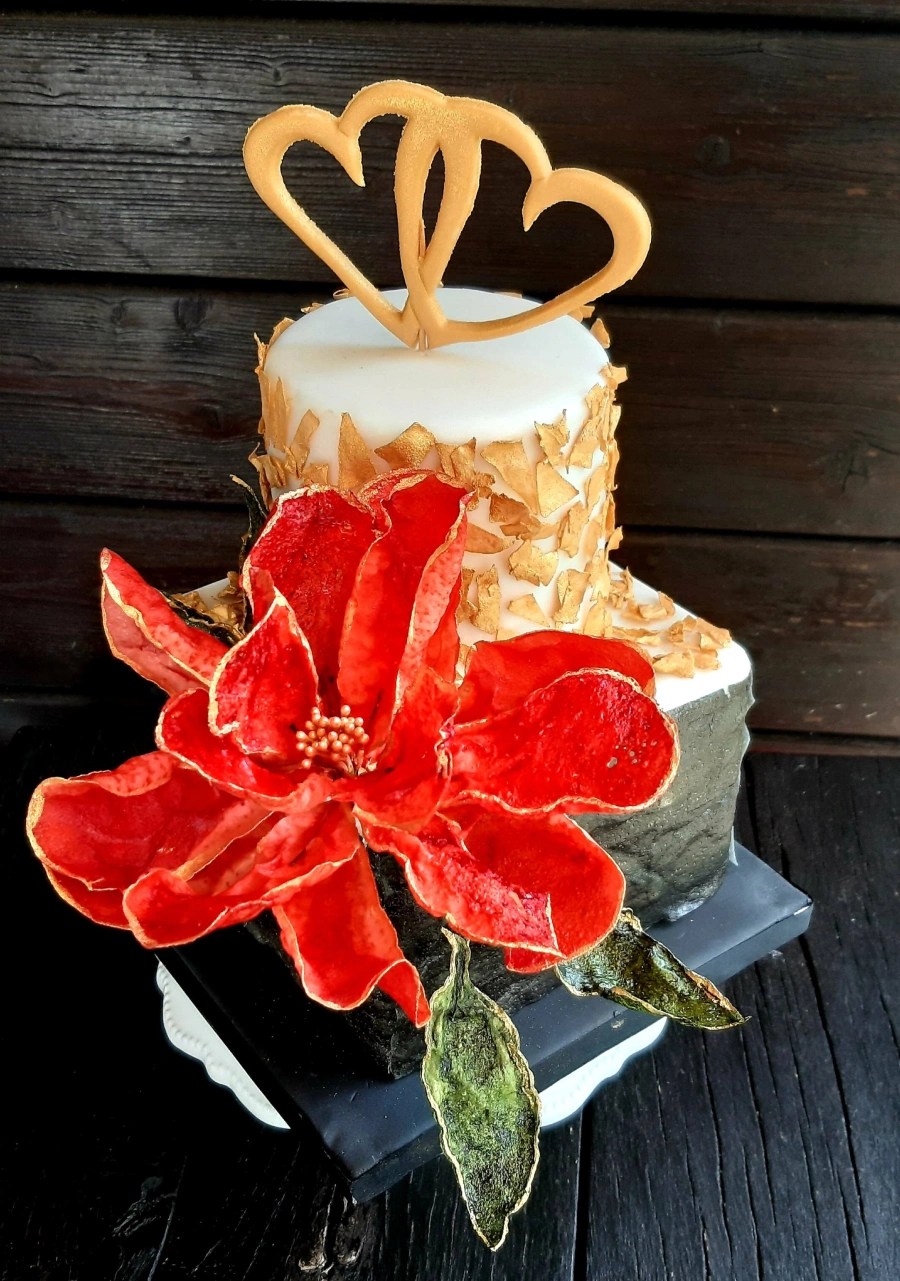 ЧЕТВЪРТИ ONLINE УРОК ЗА ДВУЕТАЖНА ТОРТА И ЦВЕТЕ ОТ ВАФЛЕНА&nbsp;ХАРТИЯ