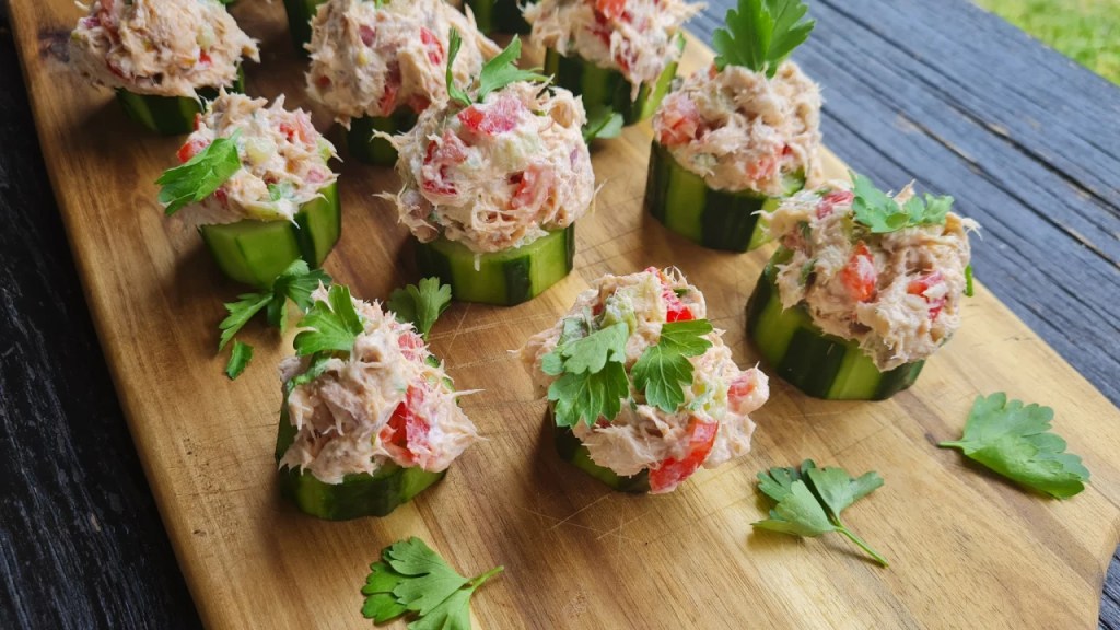 КРАСТАВИЦИ С ДИП ОТ ПУШЕНА&nbsp;СКУМРИЯ