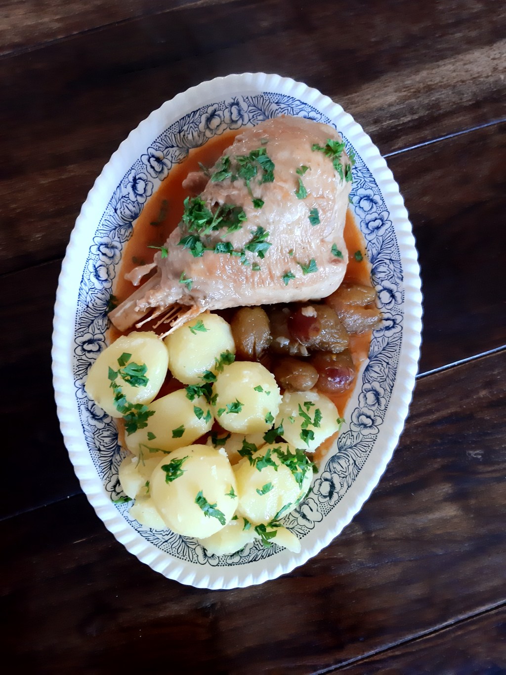 Мисирка със сини&nbsp;сливи