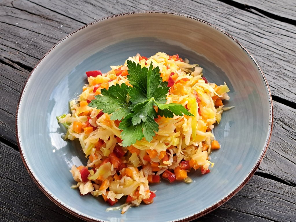 Зелева салата Люси или бърза&nbsp;туршийка