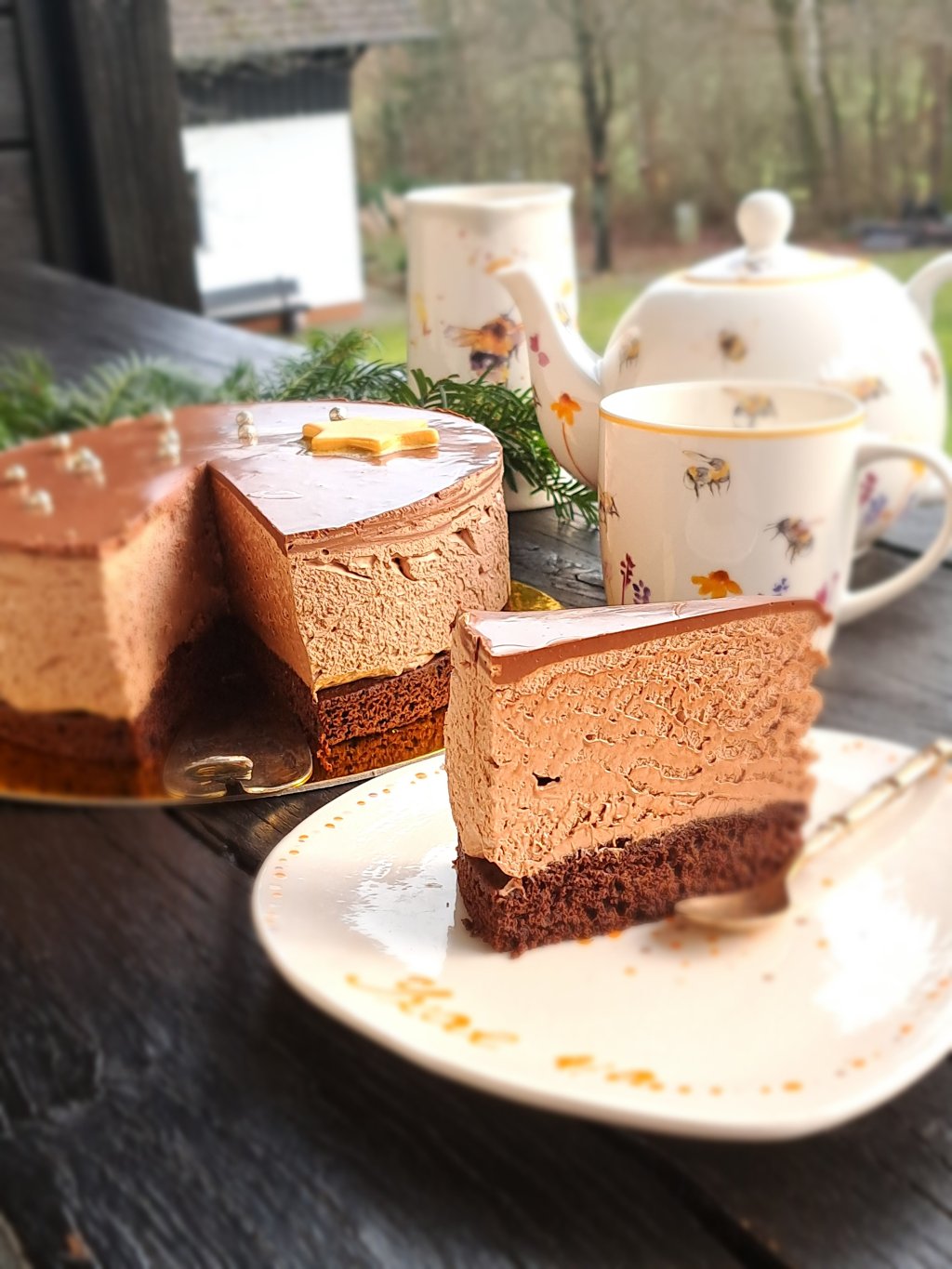 Веган торта с шоколадов&nbsp;мус