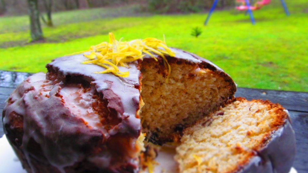 Früchte – Hefekuchen или НЕМСКИ КОЗУНАК С&nbsp;ПЛОДОВЕ