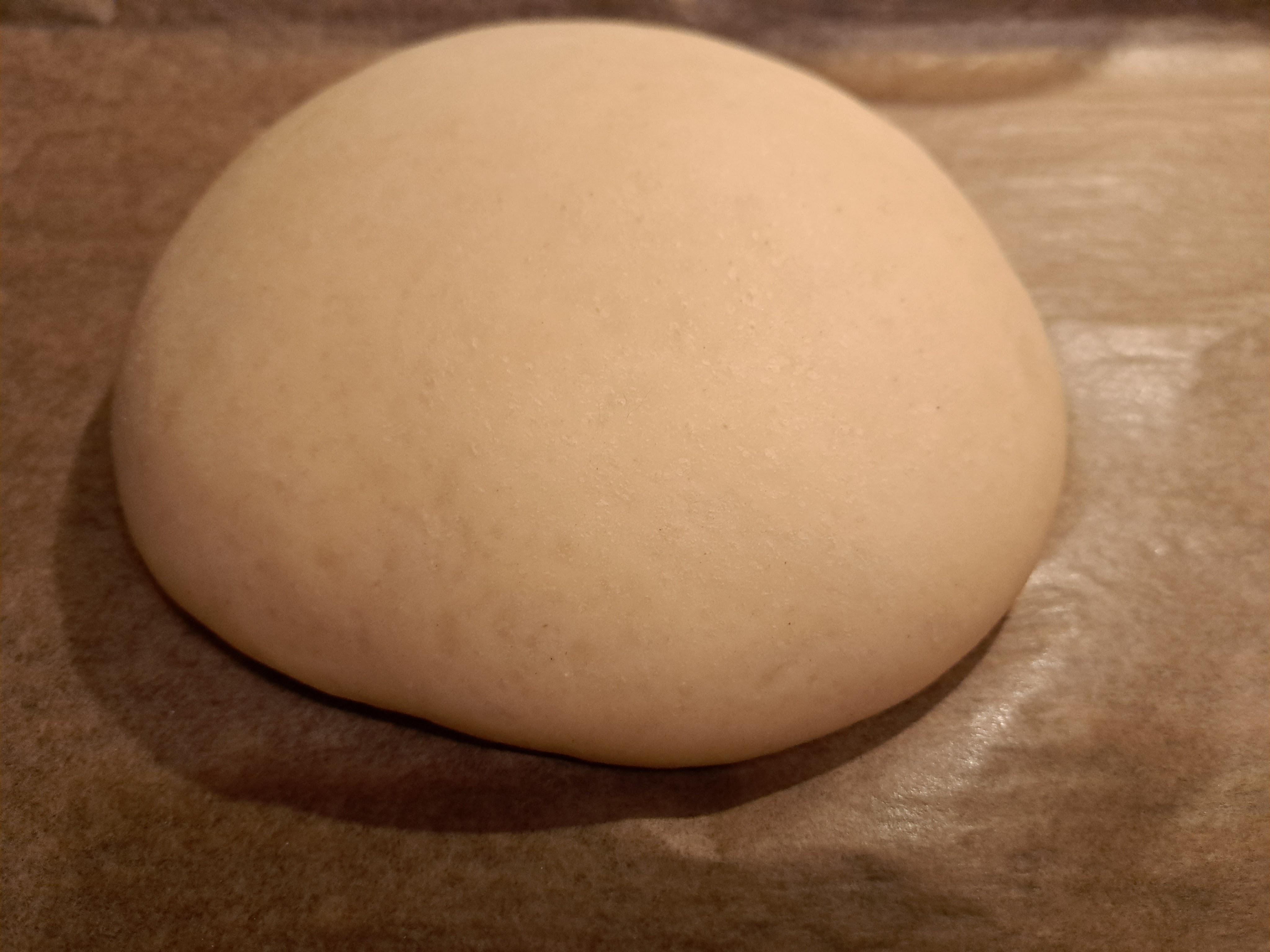 Вкусно хлебче с моцарела и чесън