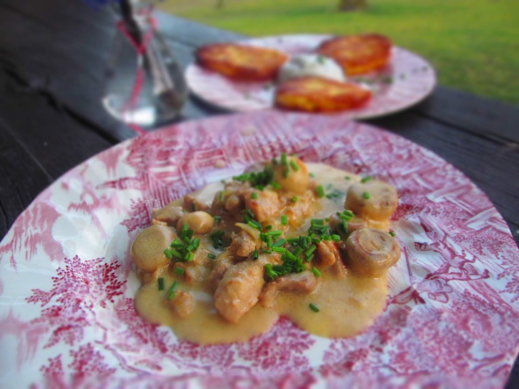 ЖУЛИЕНИ ОТ СВИНСКО МЕСО ПО ЦЮРИХСКИ или Schweine-Geschnetzeltes „Züricher&nbsp;Art“