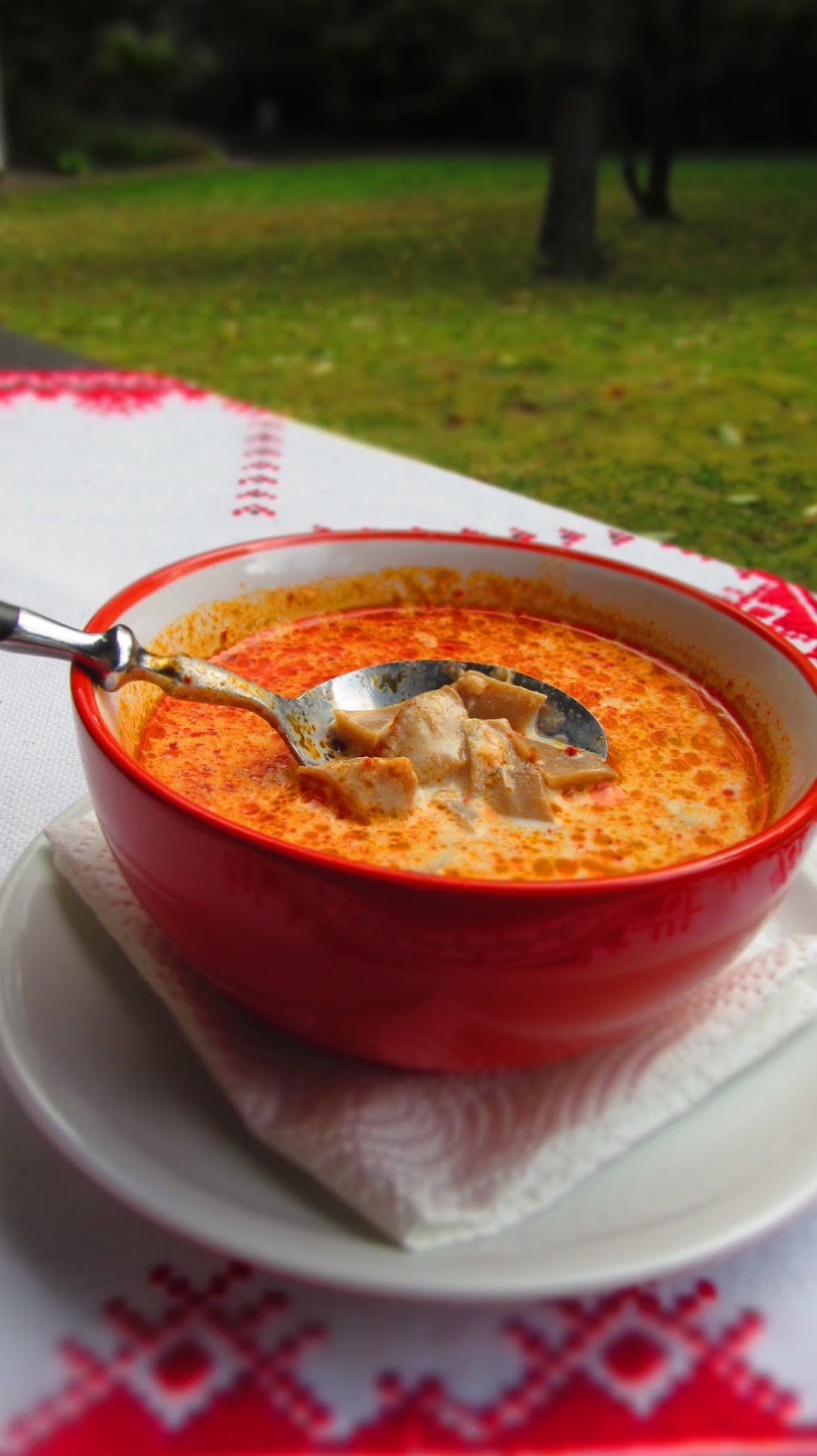 Suppe mit Austernpilze ИЛИ СУПА С ГЪБИ КЛАДНИЦА – ФАЛШИВА ШКЕМБЕ&nbsp;ЧОРБА