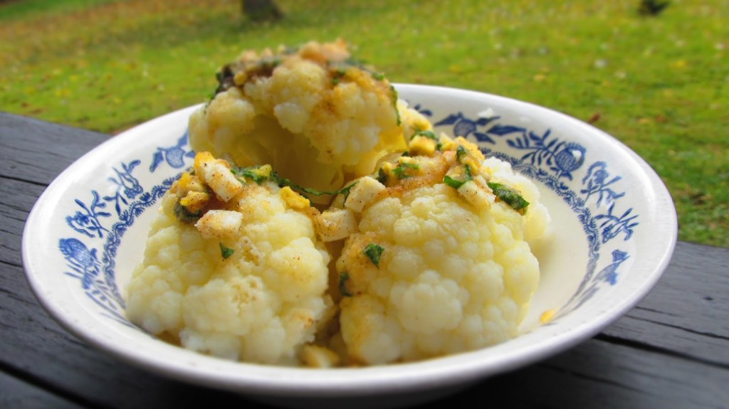 КАРФИОЛ ЗА ГАРНИТУРА ПО&nbsp;ПОЛСКИ