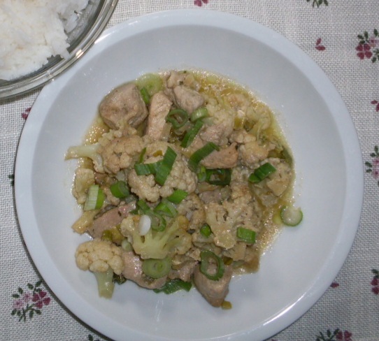 КАРФИОЛ СЪС СВИНСКО&nbsp;МЕСО