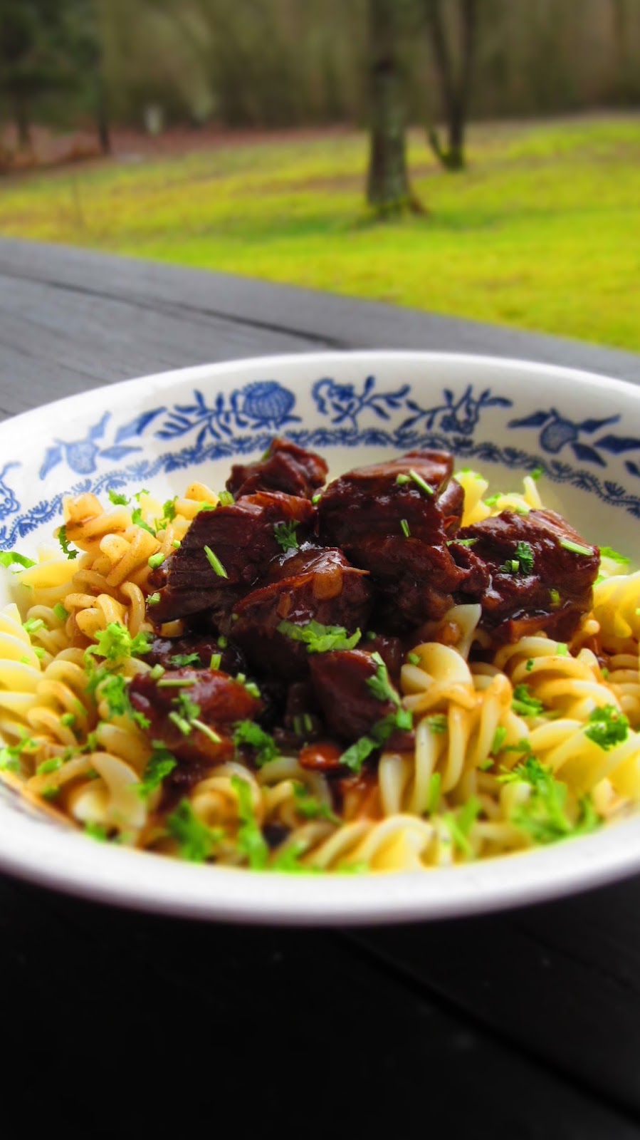 ГУЛАШ С ГОВЕЖДО&nbsp;МЕСО