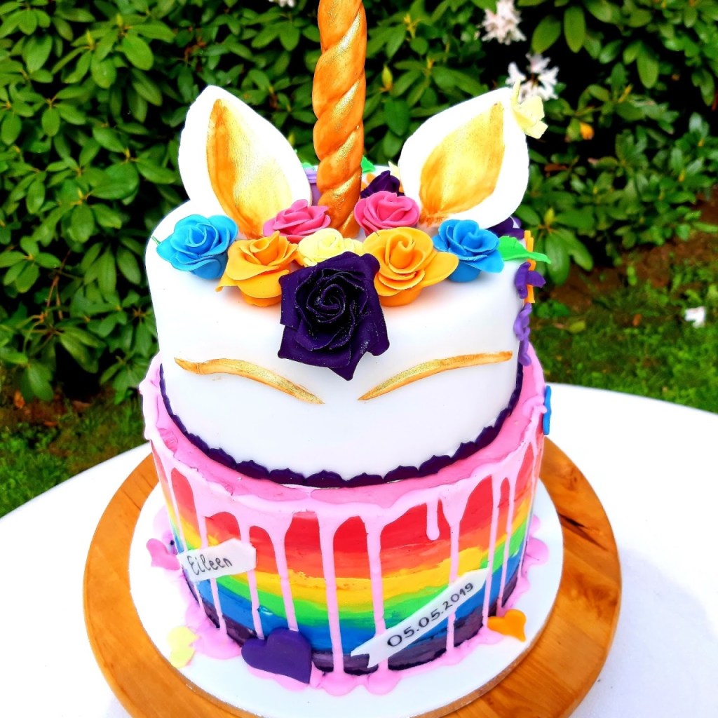 ТОРТА ДЪГА И ЕДНОРОГ или Einhorn und Regenbogen&nbsp;Torte