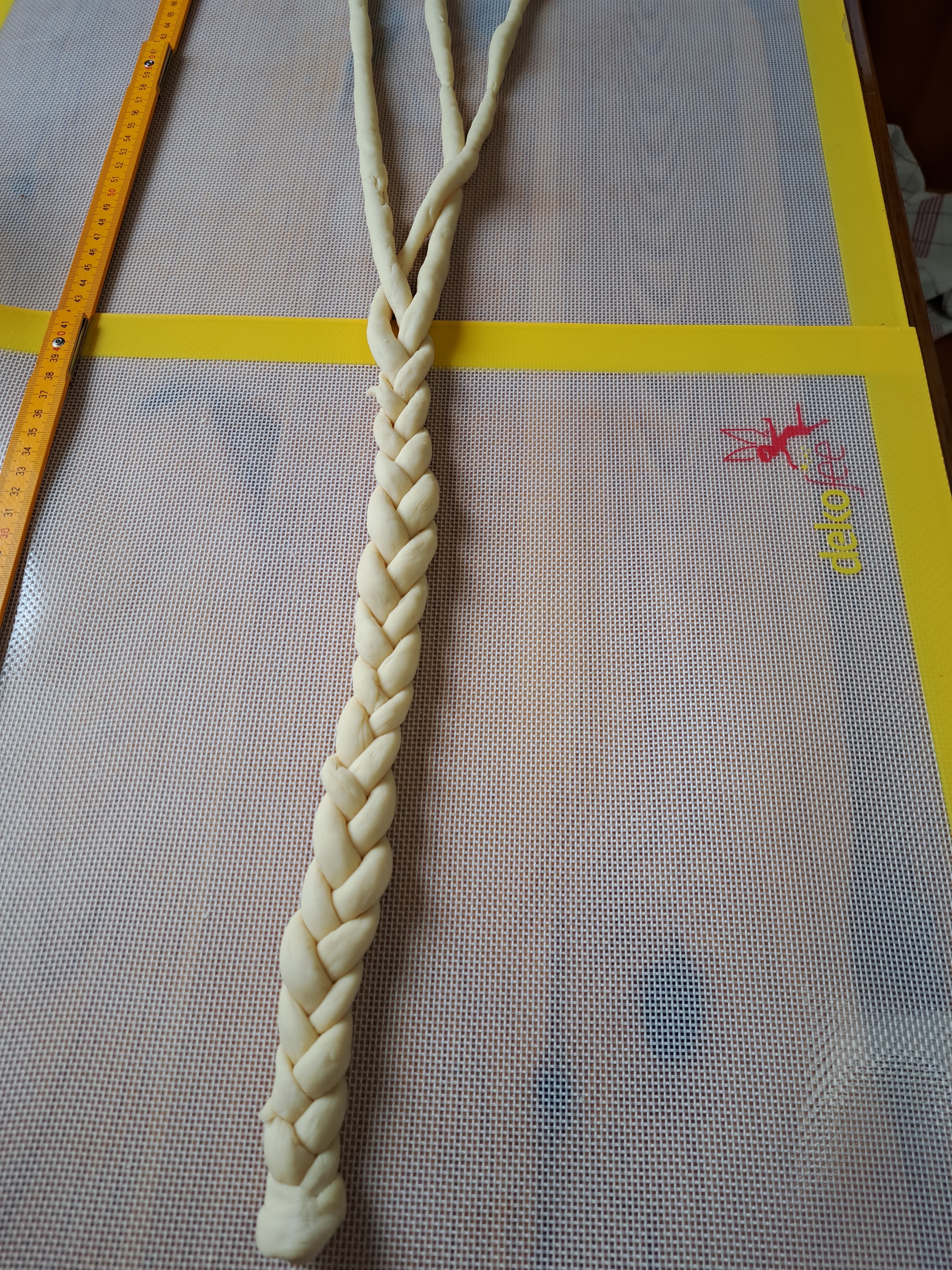 Ухае на... кошница от тесто