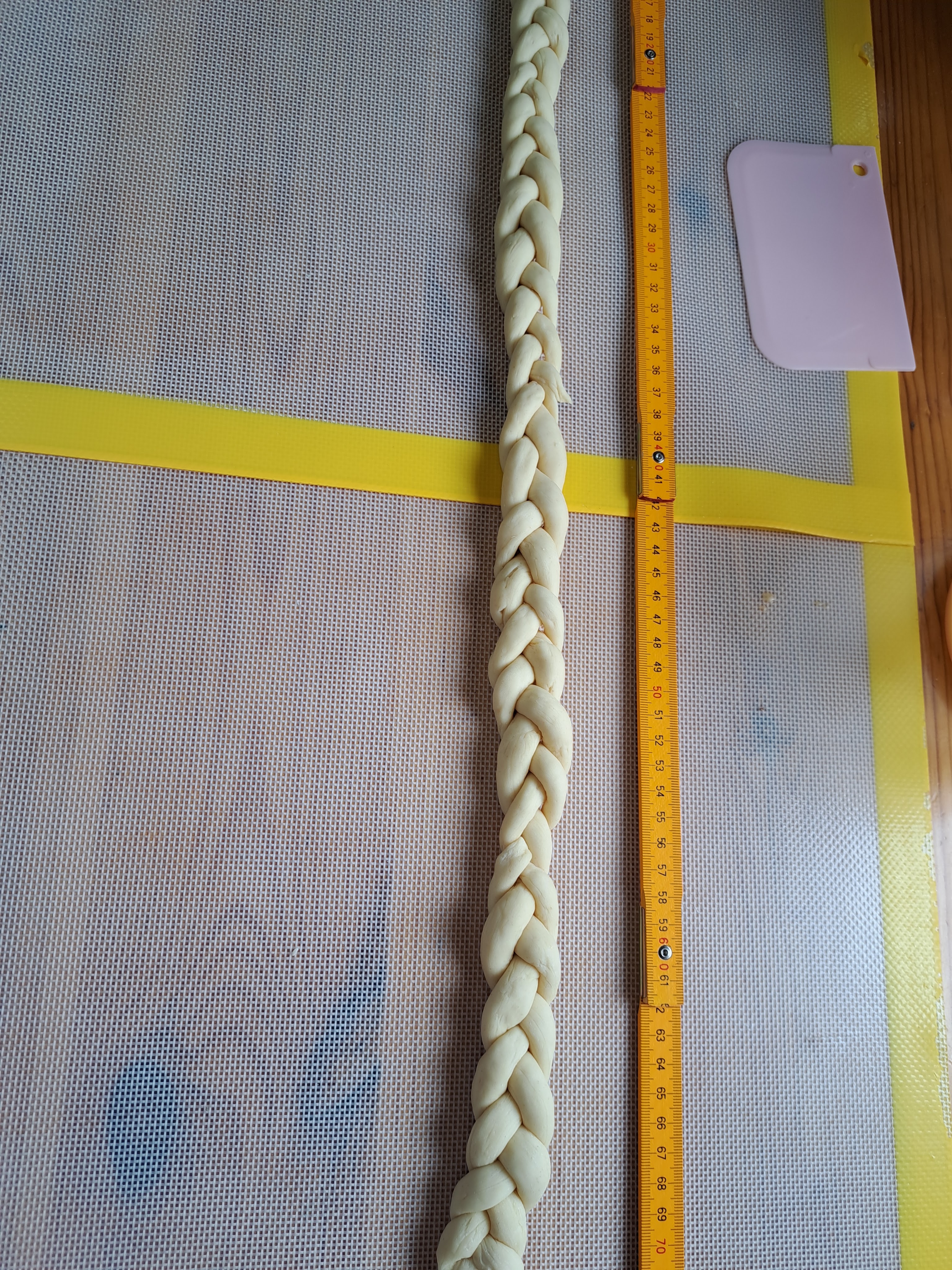 Ухае на... кошница от тесто