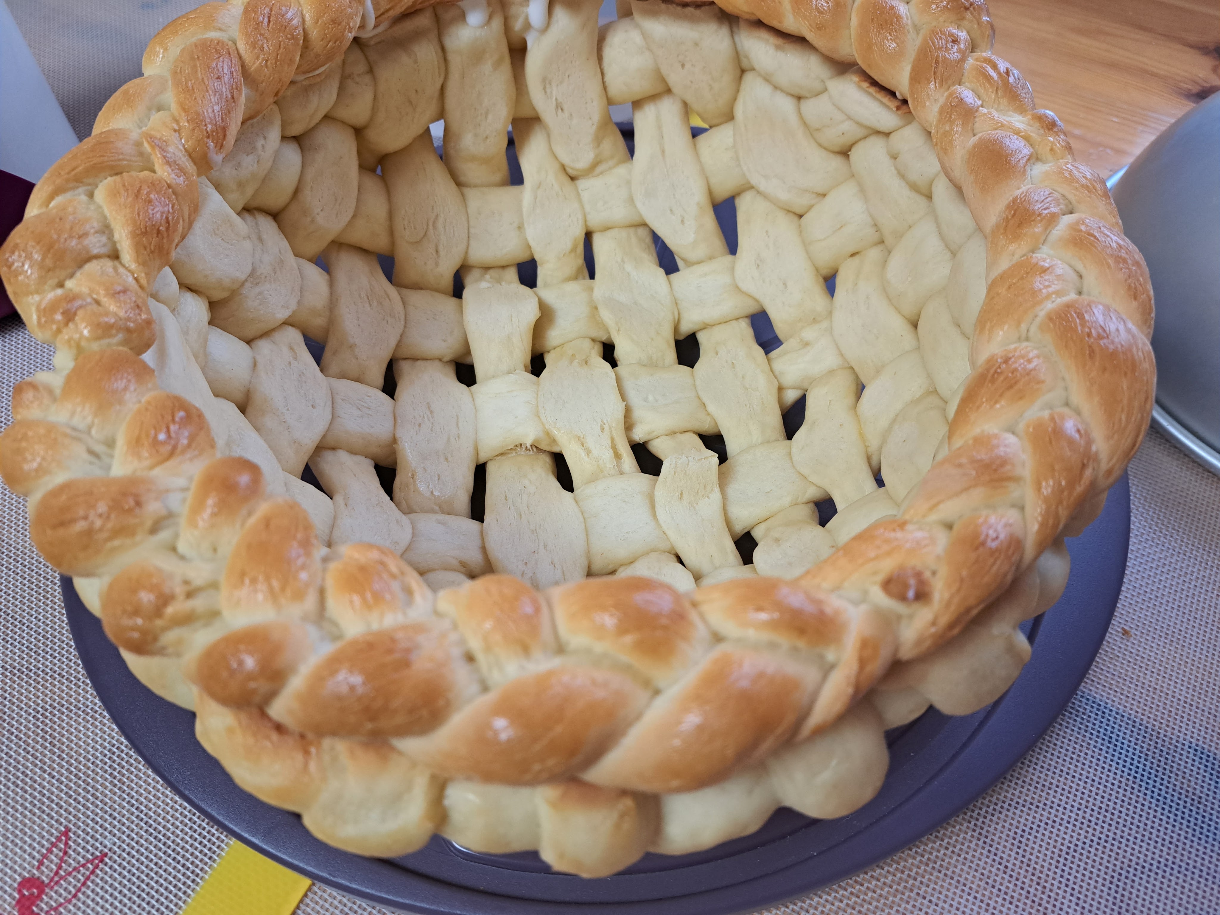 Ухае на... кошница от тесто