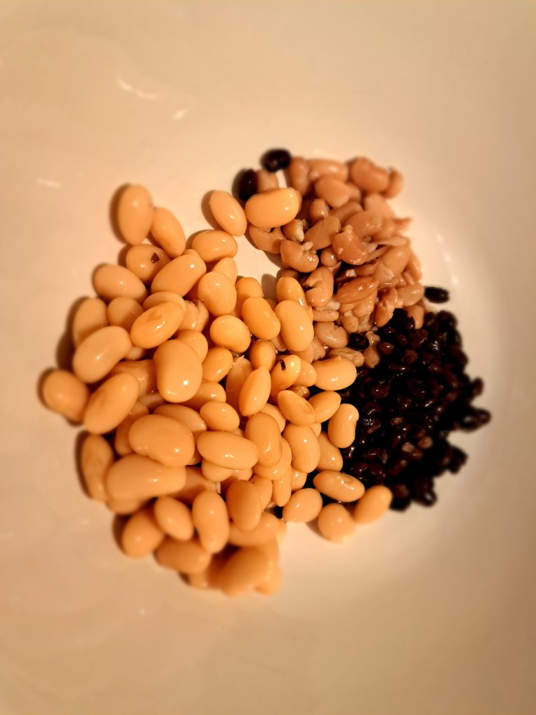 Ухае на… пълнено агне с боб по новаченски