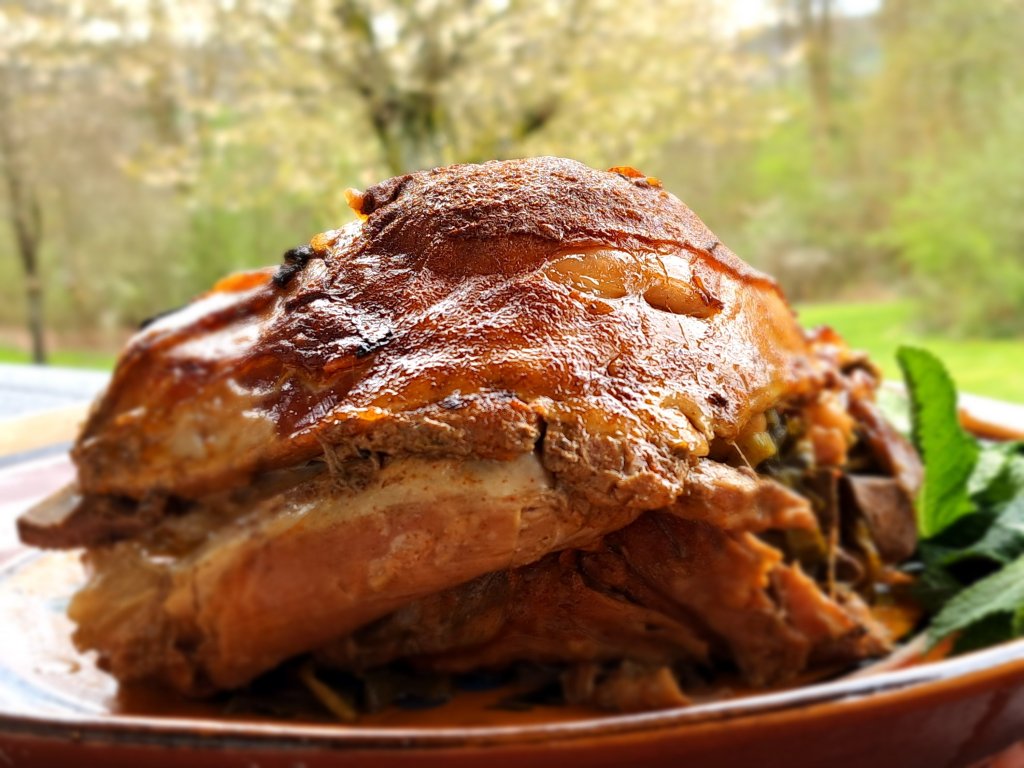 Ухае на… пълнено агне с боб по новаченски