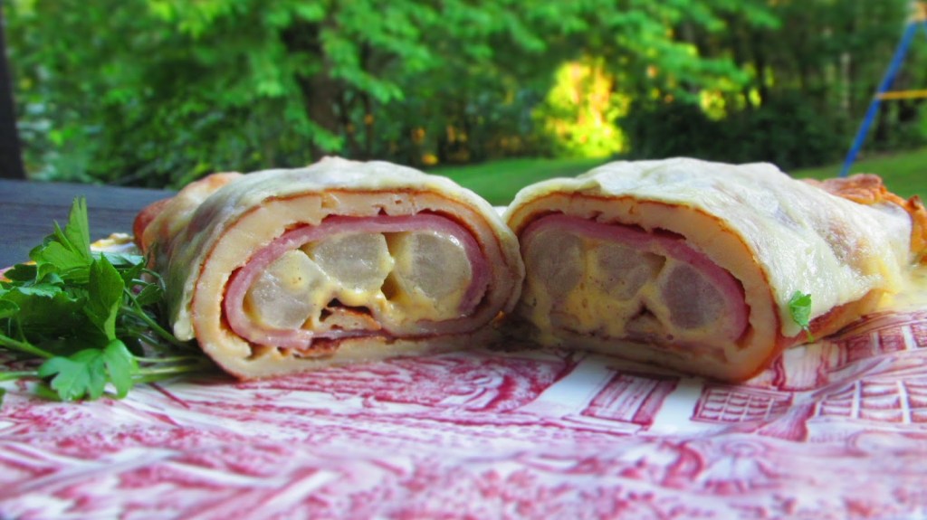 ПАЛАЧИНКОВИ РУЛЦА С АСПЕРЖИ И ХОЛАНДСКИ&nbsp;СОС