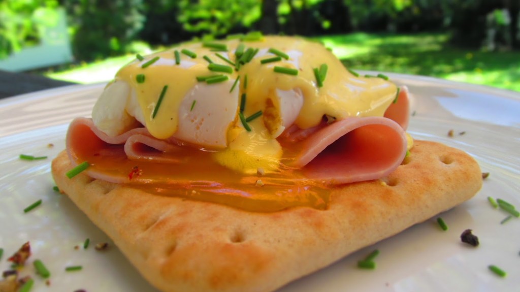 ЯЙЦА БЕНЕДИКТ