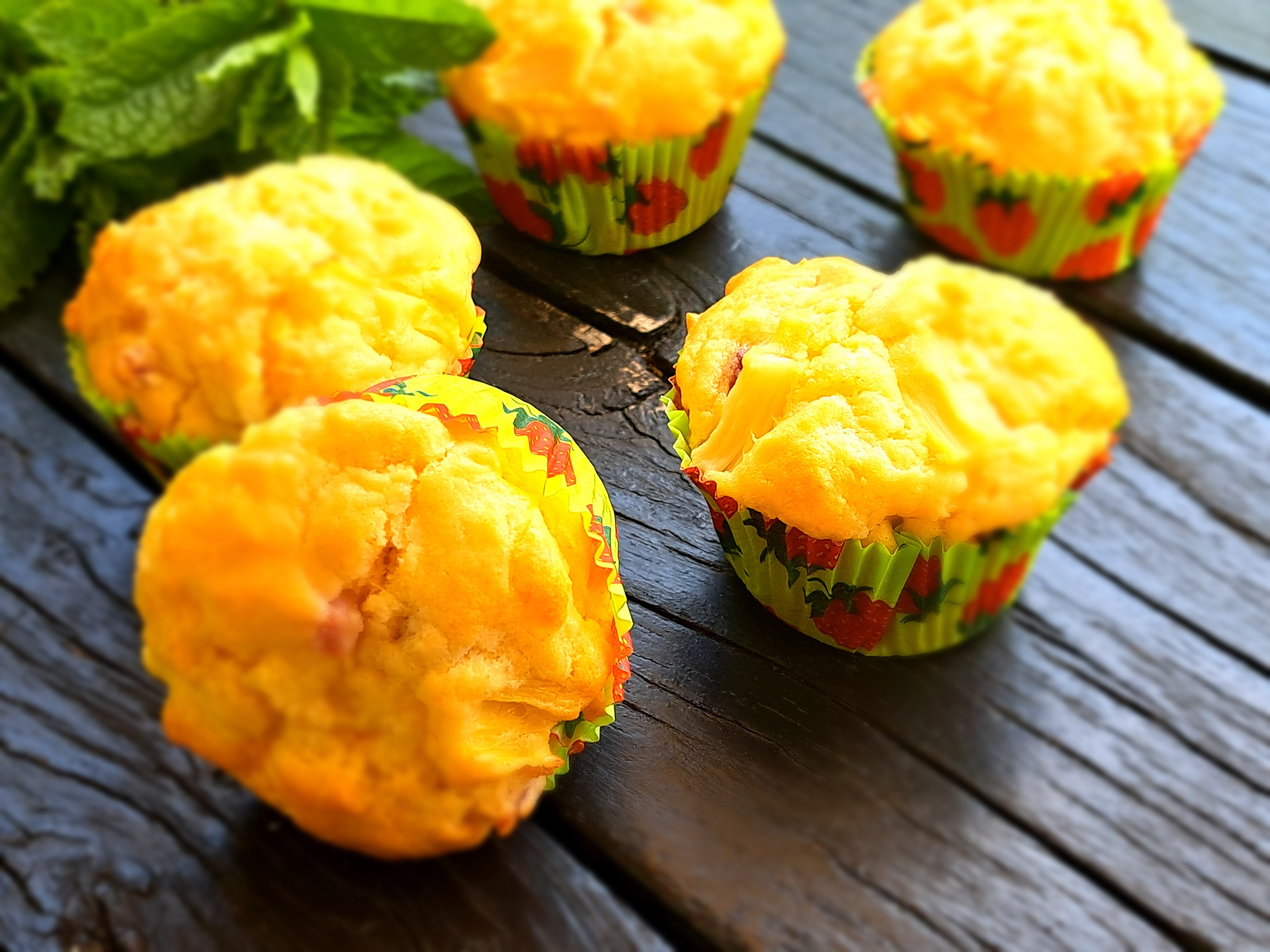 Ухае на... солени мъфини с аспержи