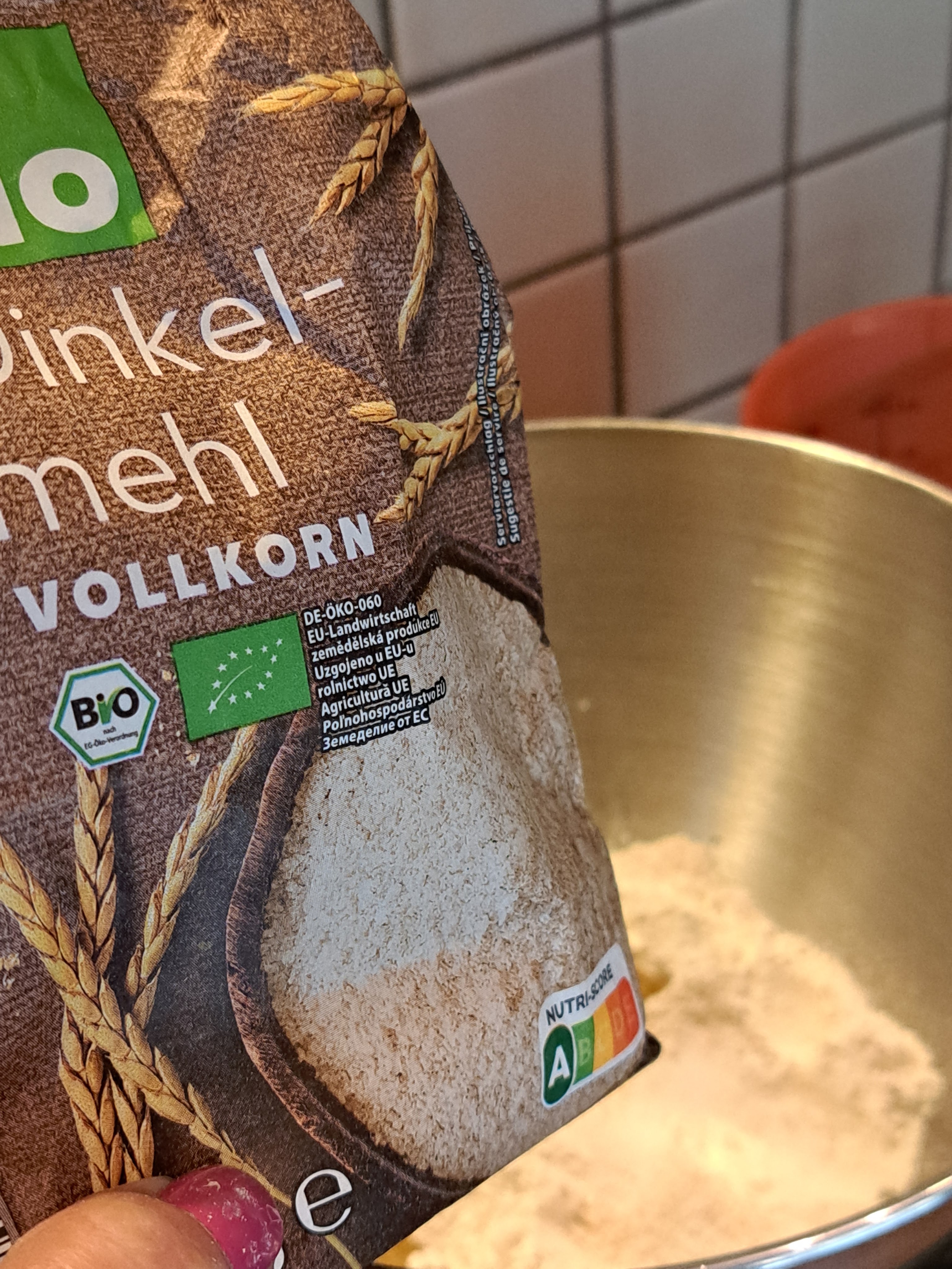 Ухае на...Цървулчета или хлебчета от два вида спелта