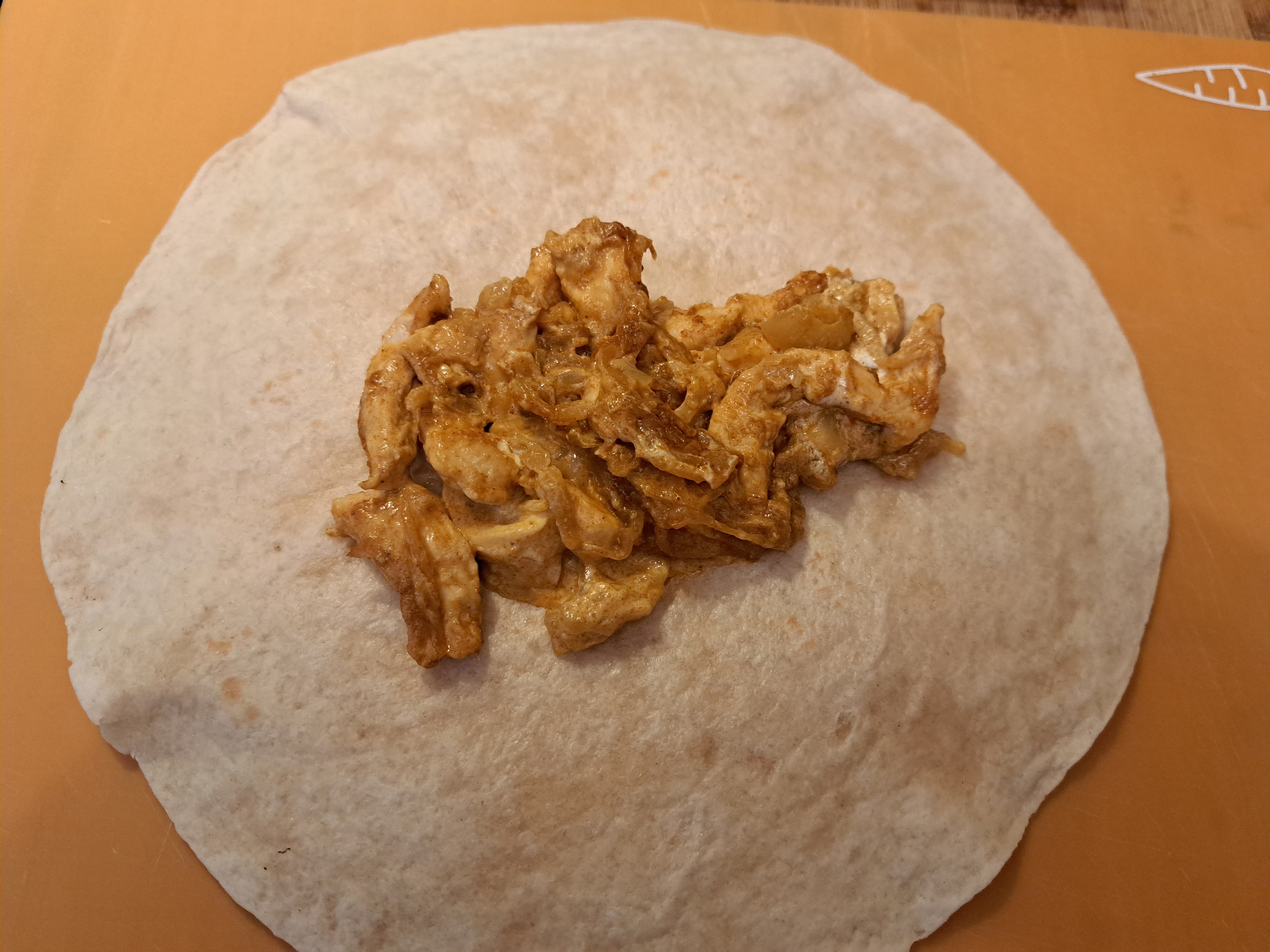 Ухае на... Бомбайско пиле корма