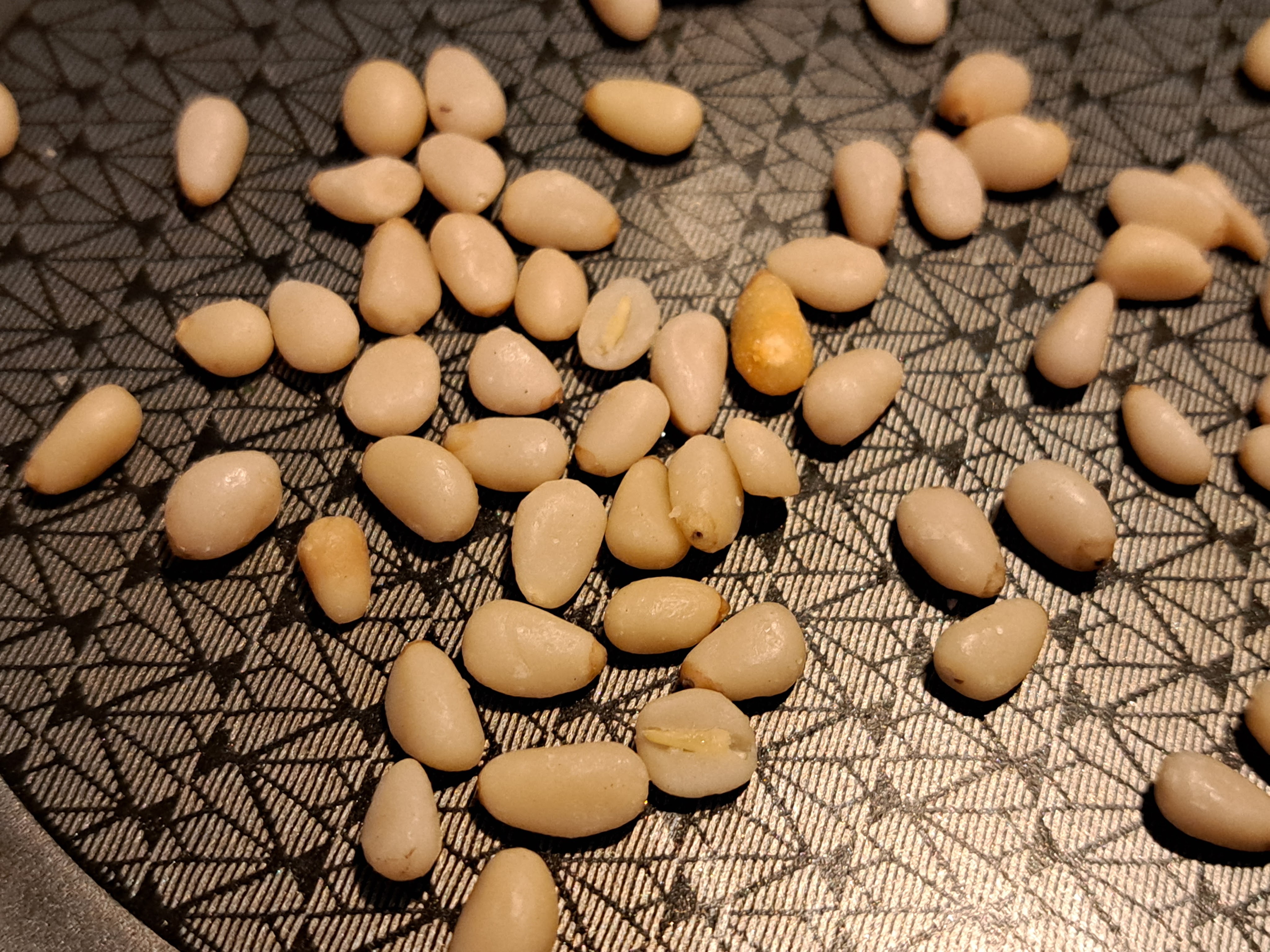 Ухае на... Печени моркови с мус от авокадо Geröstete Möhren mit Avocado-Mus