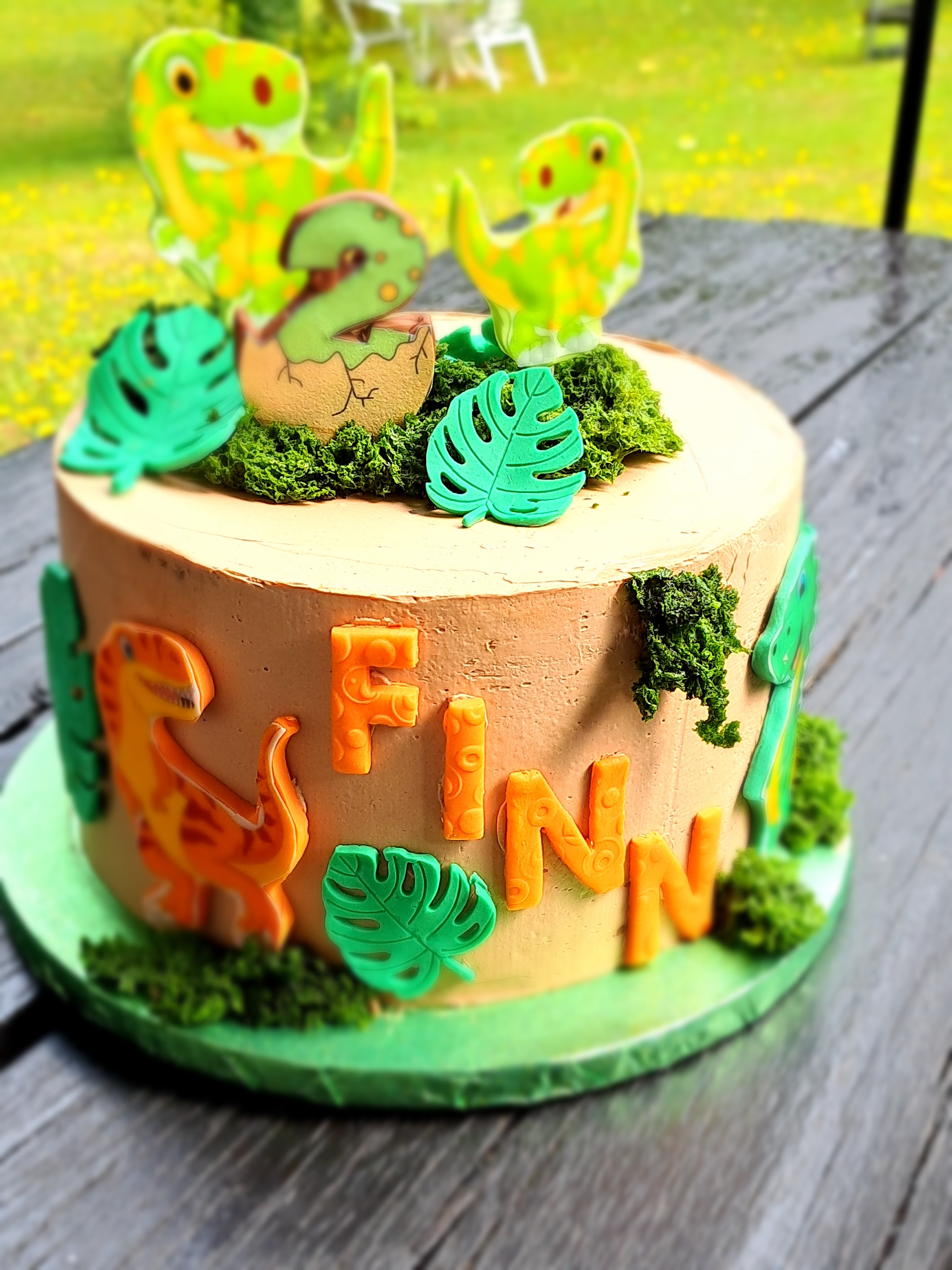 Ухае на...Зелено кадифе страциатела и чийз крем шоколадов мус