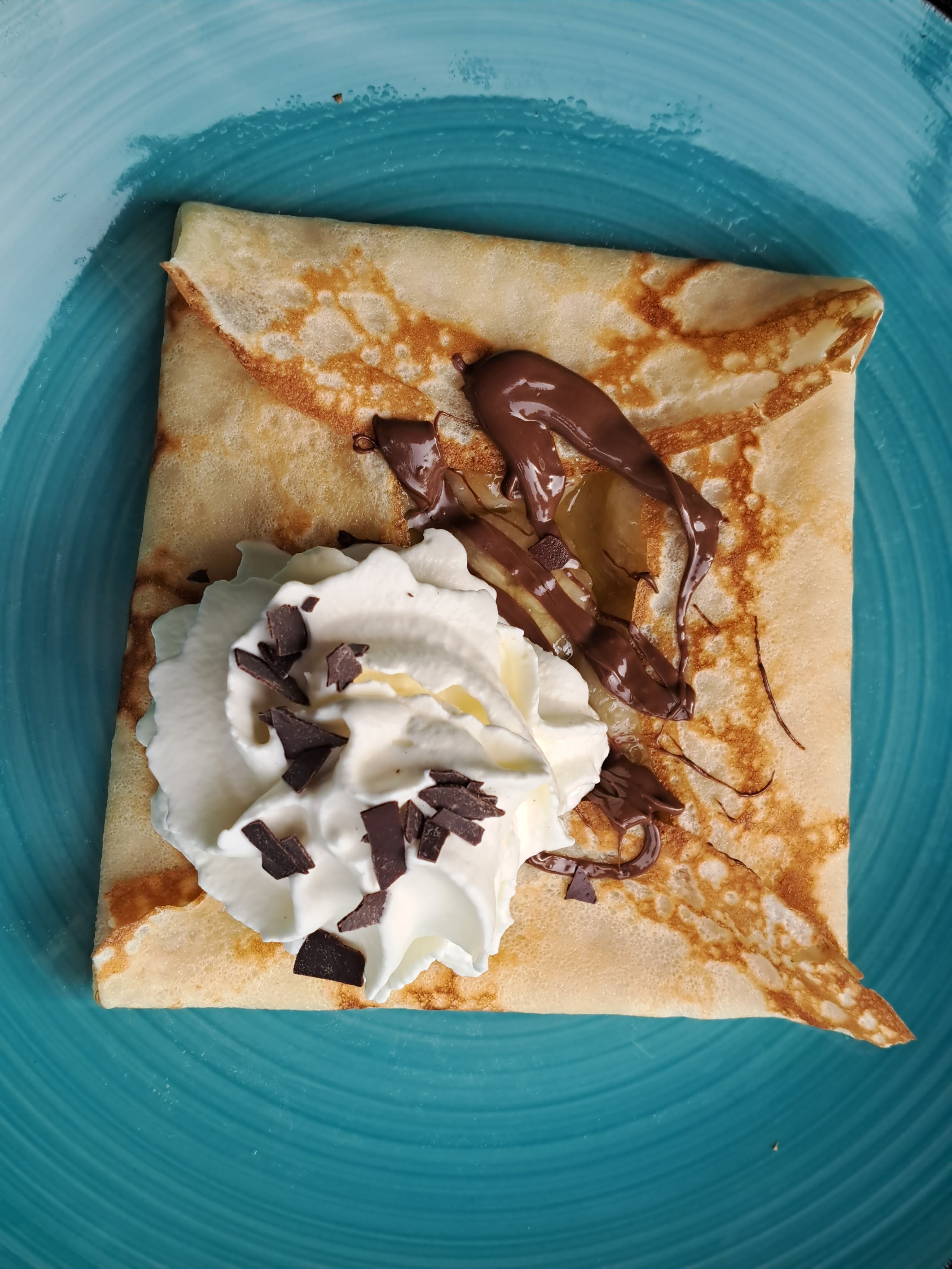 Ухае на...  Crêpe Banaan & Slagroom Палачинки с банани, шоколад и бита сметана