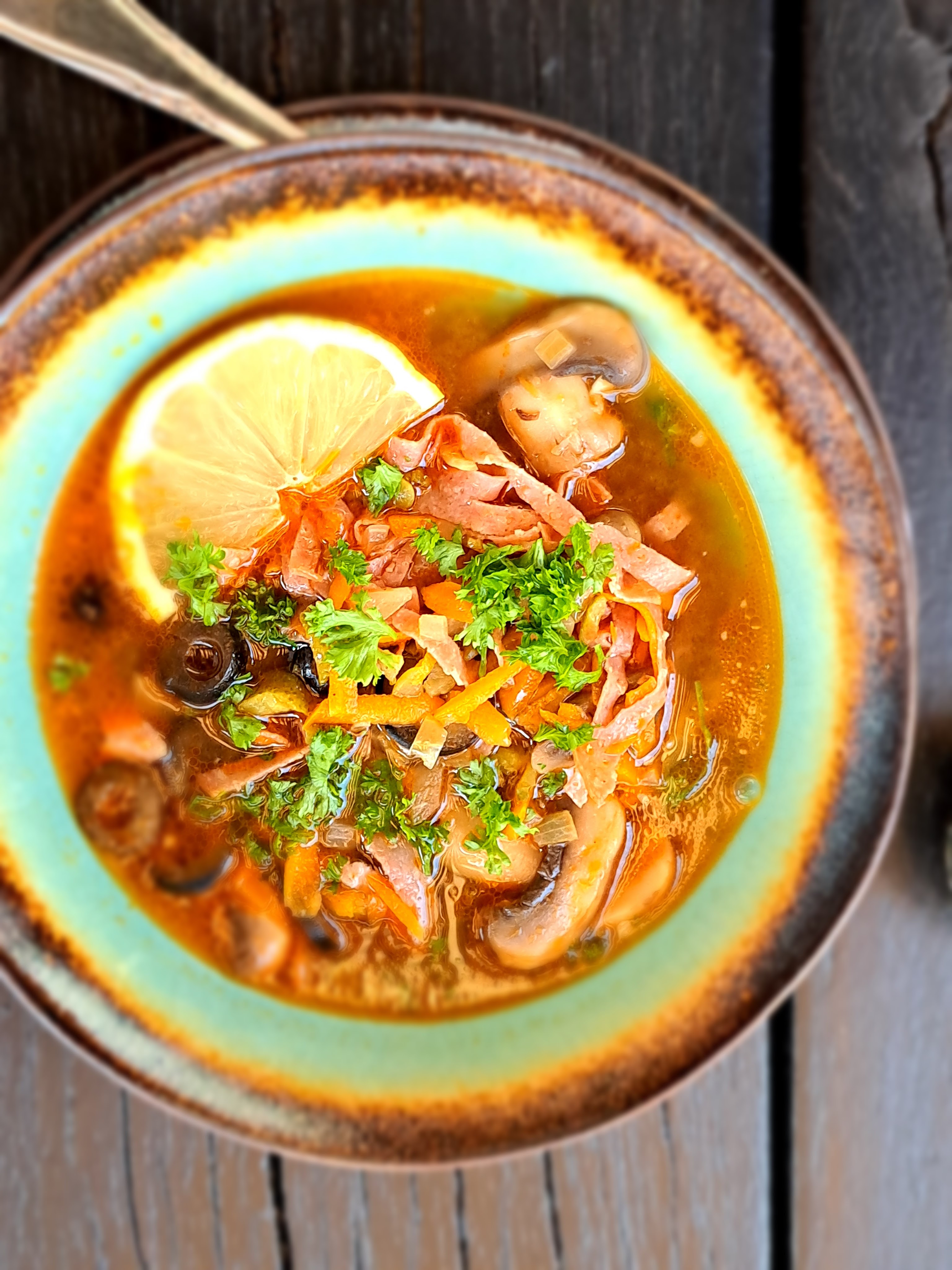 Ухае на... Руска солянка с гъби