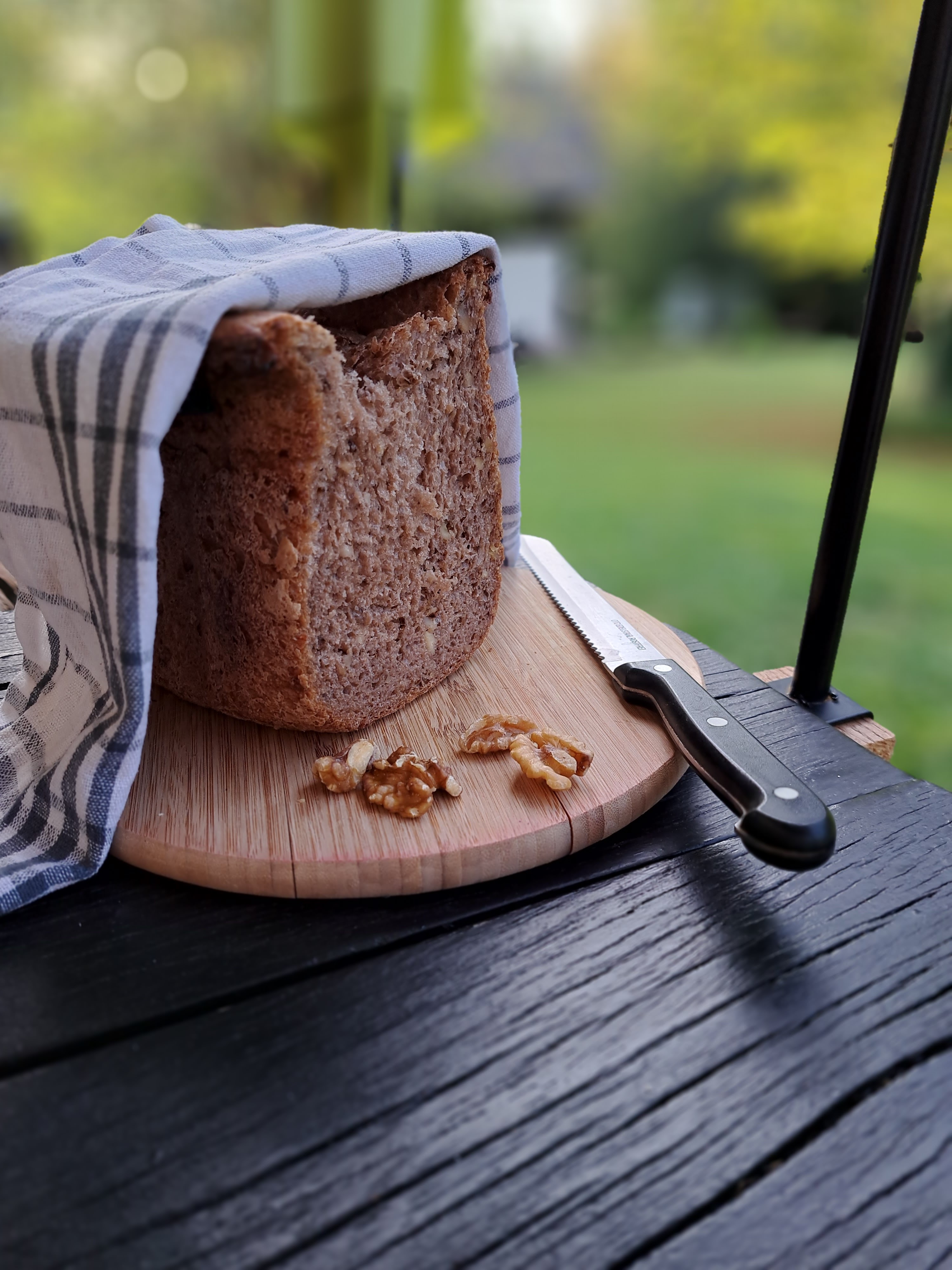 Ухае на... Walnussbrot Хляб с орехи