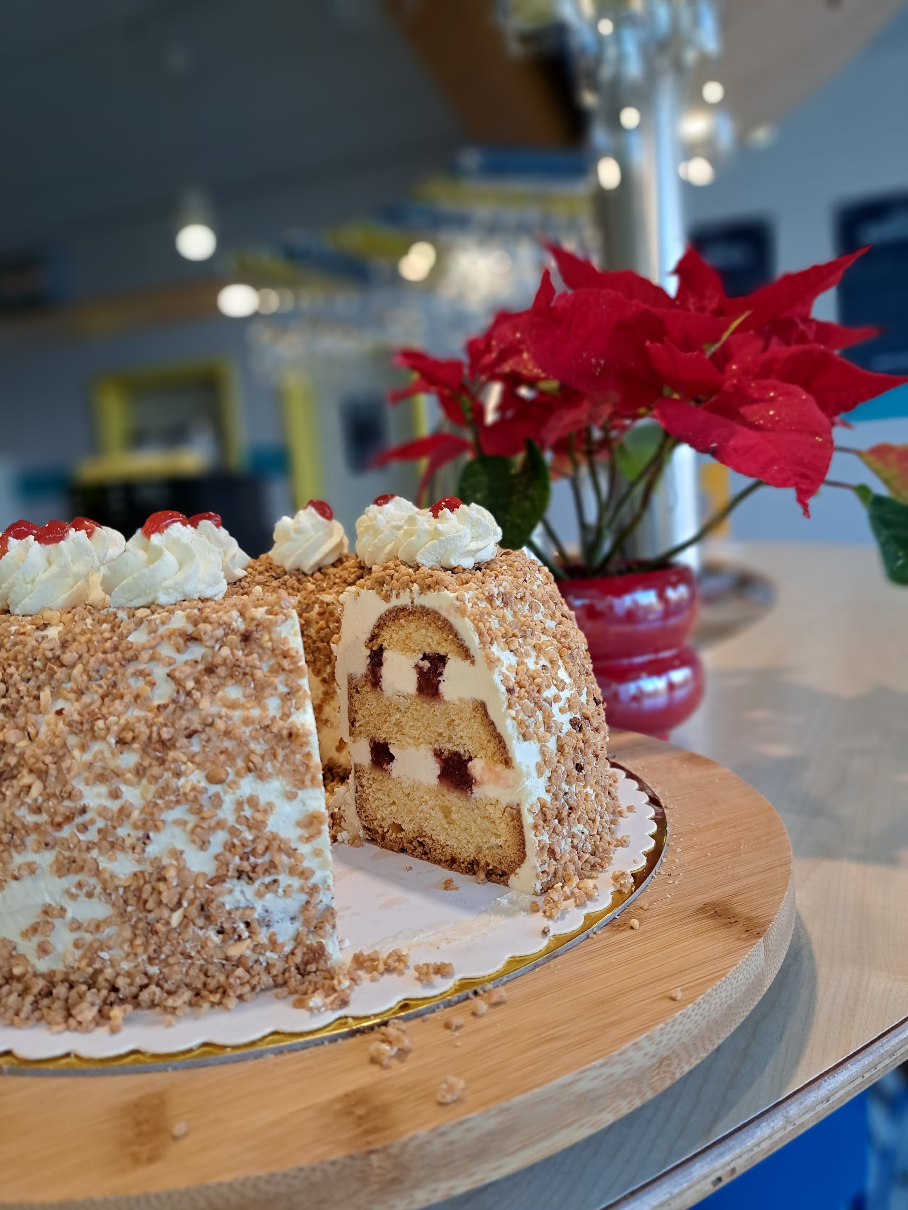 Ухае на...Класически франкфуртски венец Klassischer Frankfurter Kranz