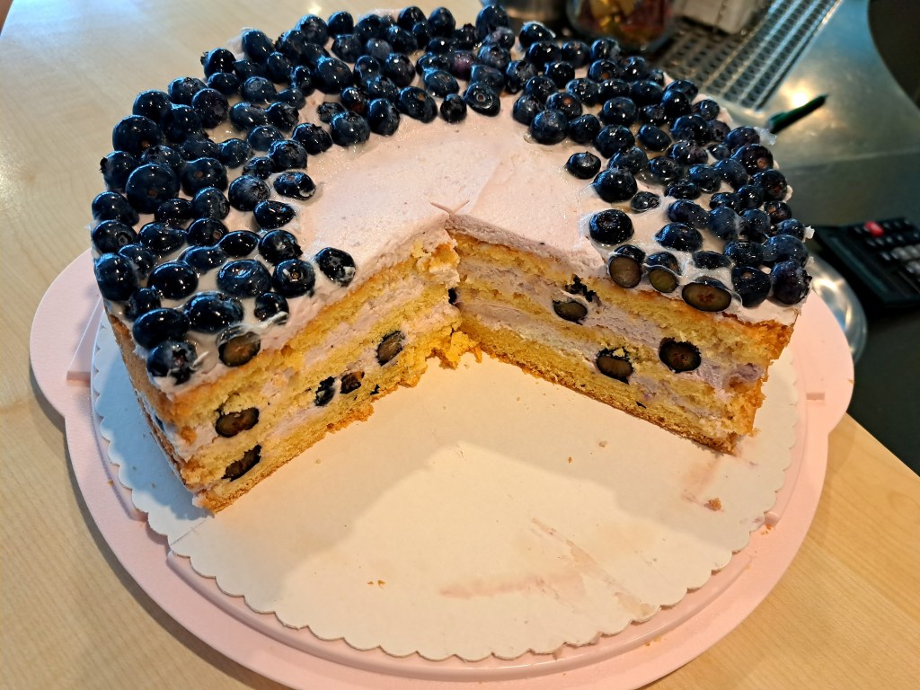 Торта с извара и боровинки Heidelbeertorte mit&nbsp;Quark